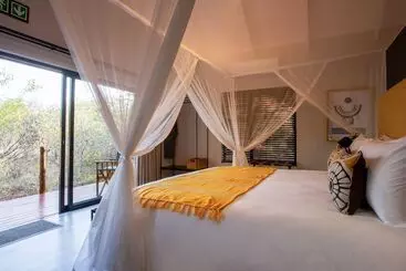 Hôtel Moya Safari Lodge & Villa