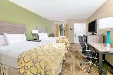 בית מלון כפרי Baymont By Wyndham Prattville   Montgomery