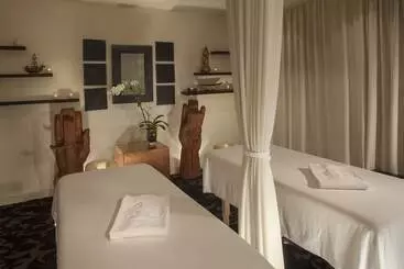 호텔 International House