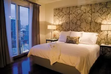 Hotel International House