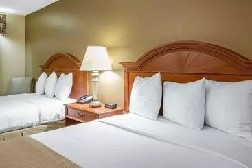 هتل Quality Inn