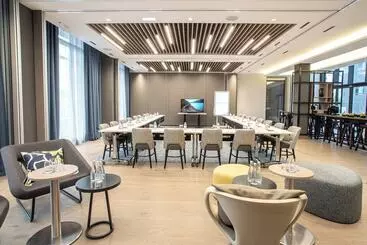 هتل Courtyard By Marriott Paris Porte De Versailles