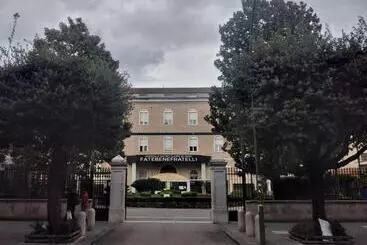 Palazzo Dei Catenielli 63 B&b
