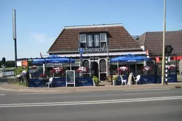 Hotel De Vriezerbrug