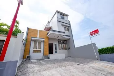 Hotelli Oyo 2133 Pintu Naga