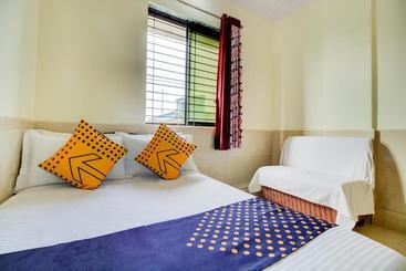 בית מלון כפרי Spot On 44360 Kavish Lodging & Boarding