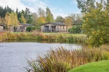 Resort Cedar Retreats