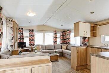 渡假胜地  Seadown Park