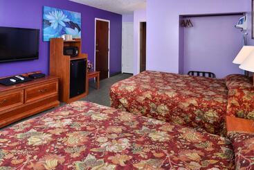 Maverick Motel Modern Renovated Motel