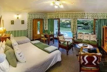 Wilmot Cottages