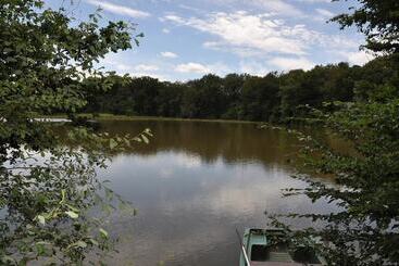 مبيت وإفطار Château De La Villette