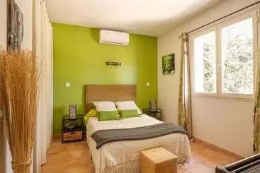 Pensionat Les Jardins D Holi Chambres D Hôtes