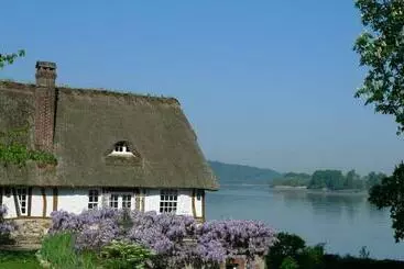 ベッドアンドブレックファースト La Bonne Auberge   Seine Panorama Sas