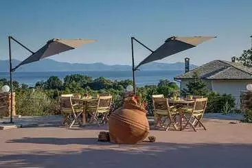 Huoneistohotelli Iakovakis Suites & Spa