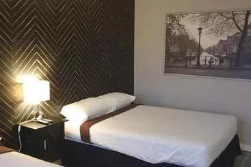 Hotel New Frontier
