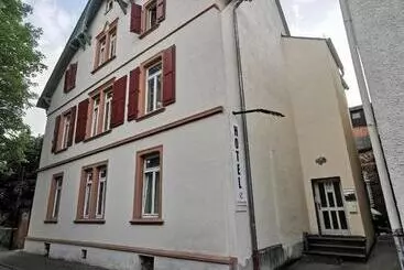 United   Hostel