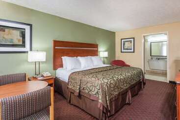 هتل Baymont By Wyndham Pigeon Forge Near Island Drive