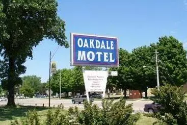 Oakdale Motel