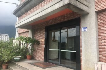 Pension (Hôtel basse catégorie) Golden Sunshine