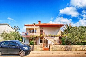 آپارتمان‌های توریست‌ها Apartment 1341