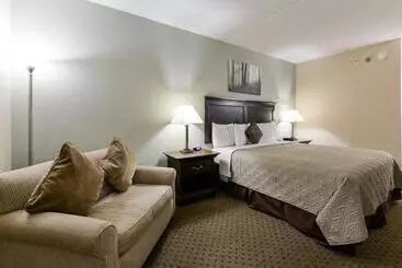 בית מלון כפרי Grand View Inn & Suites