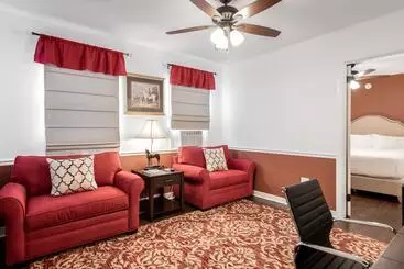 בית מלון כפרי Palm Beach Historic Inn