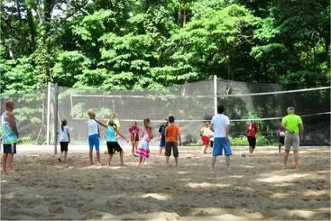 منتجع Potawatomi Inn & Cabins