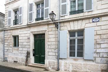 Apartahotel Eco Lodge City   Appart Hôtel   Villa Côté Plateau   Hyper Centre   3 étoiles Certifiées