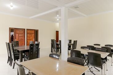 Pensjonat Reddoorz Near Tahura Berastagi