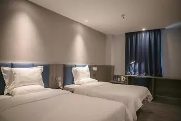 Hotel 7days Premium Shenzhen Zhuzilin Subway Station