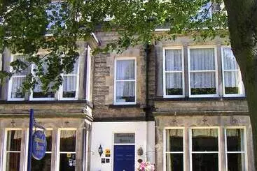 Hotel Wynnstay House