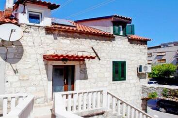 Hotell Apartments & Rooms Rina