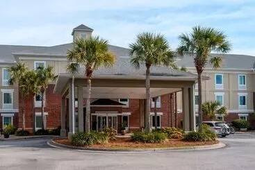 ホテル Comfort Inn & Suites Patriots Point