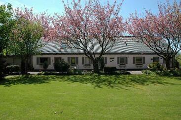 Bed and Breakfast Feriestedet Rønne