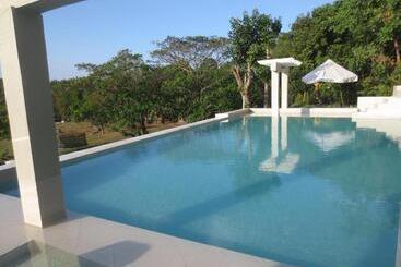 Vinewoods Resorts By Cocotel