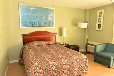 هتل Red Carpet Inn