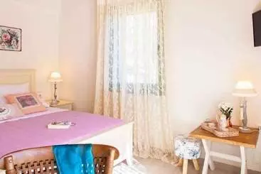 آپارتمان‌های توریست‌ها Ktima Aniforeli Luxury Villas