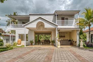 Pensjonat Mimi Manis Bungalow