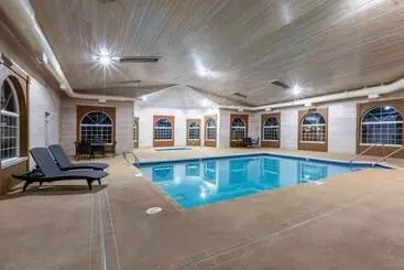 ホテル Americinn By Wyndham Jefferson