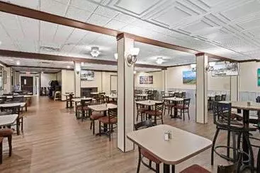 Clarion Hotel & Suites Fairbanks Near Ft Wainwright