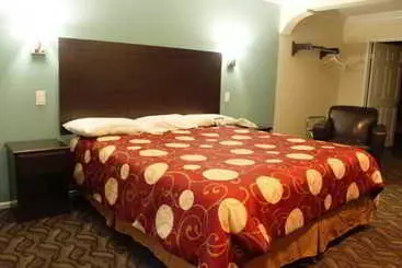 Otel Rodeway Inn & Suites