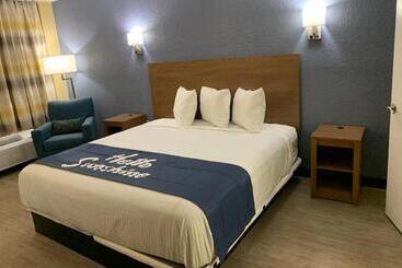 酒店 Days Inn By Wyndham Apopka/orlando