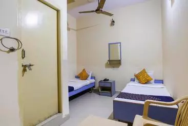Hotel Spot On 68002 Kasthabhanjan Guest House