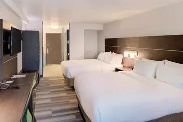 Отель Holiday Inn Express Newberg Wine Country, An Ihg