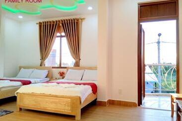 בית מלון כפרי Khách Sạn Hưng Yên