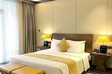 Hotel Senna Hue