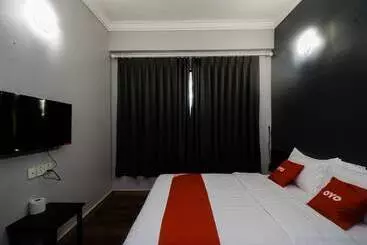 Dung Fang Hotel By Oyo Rooms