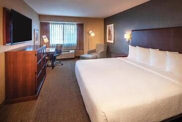 Silver Cloud Hotel   Portland