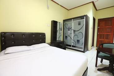 Hotel Oyo 89819 Raz  Kelulut