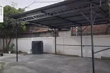 ペンション Manipur House